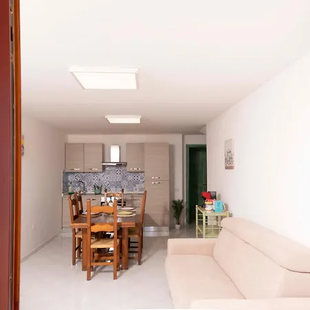 Nyaraló Casa Leo *